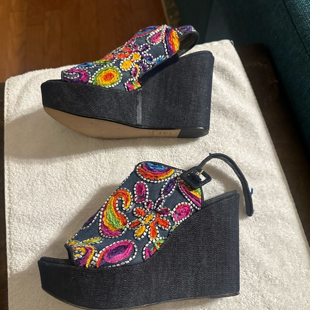 Stuart Weitzman Platform Sandals. - image 7